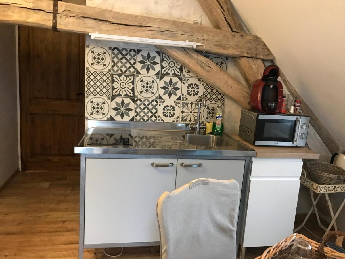 Bed and Breakfast Aux Logis De La Solre Ferrière-la-Petite Esterno foto