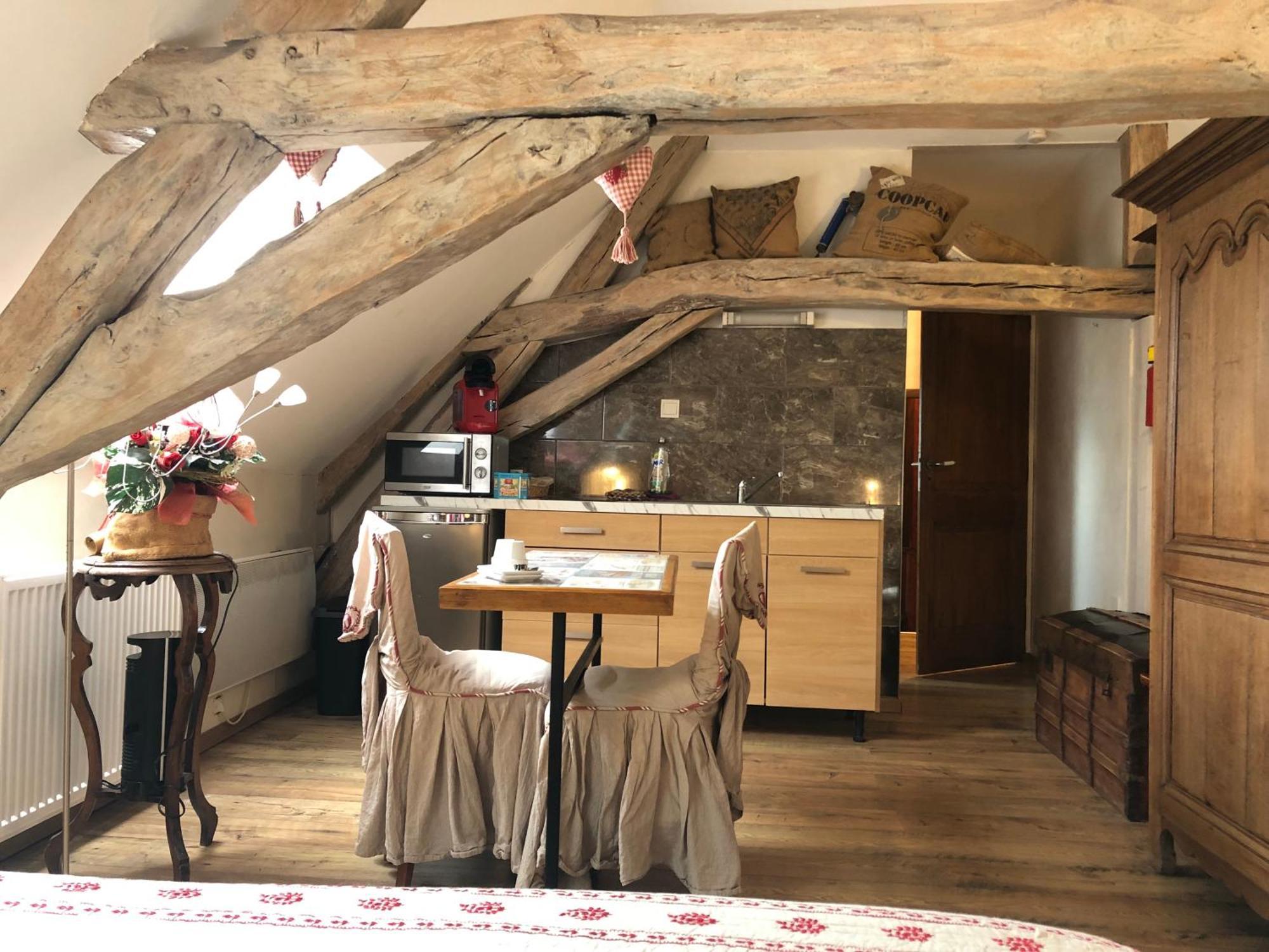 Bed and Breakfast Aux Logis De La Solre Ferrière-la-Petite Esterno foto