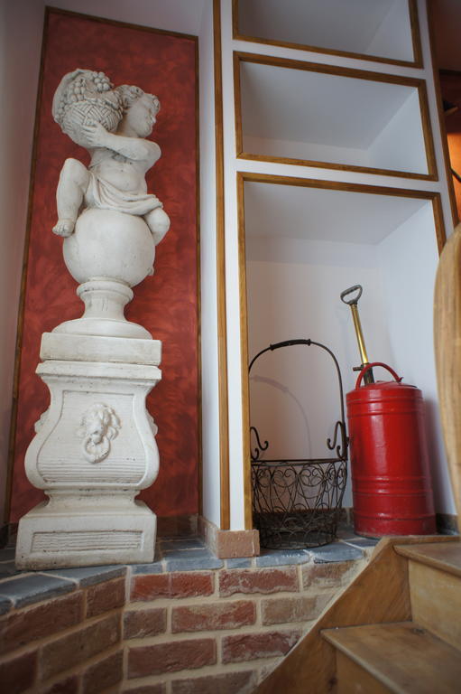 Bed and Breakfast Aux Logis De La Solre Ferrière-la-Petite Esterno foto