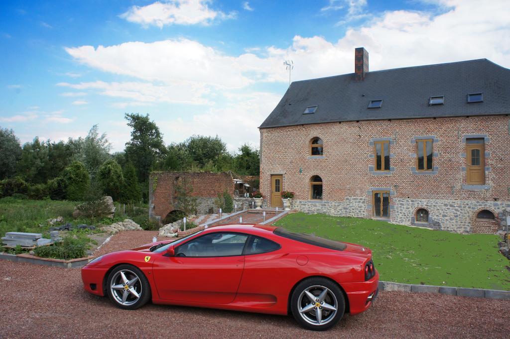 Bed and Breakfast Aux Logis De La Solre Ferrière-la-Petite Esterno foto